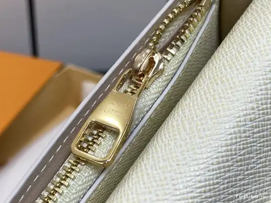 Frstbag ru BRAZZA VUITTON WALLET-10*19*2cm LOUIS 0527